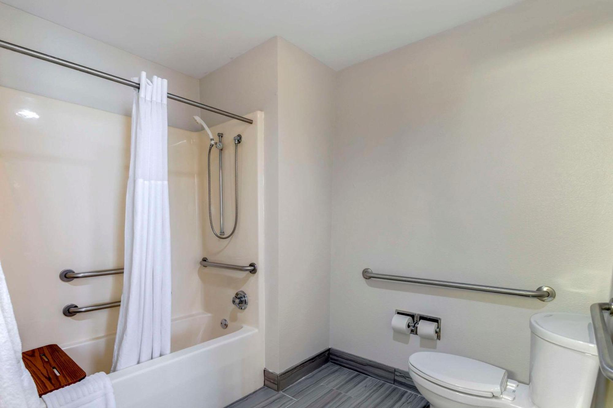 Comfort Inn & Suites ブレントウッド エクステリア 写真