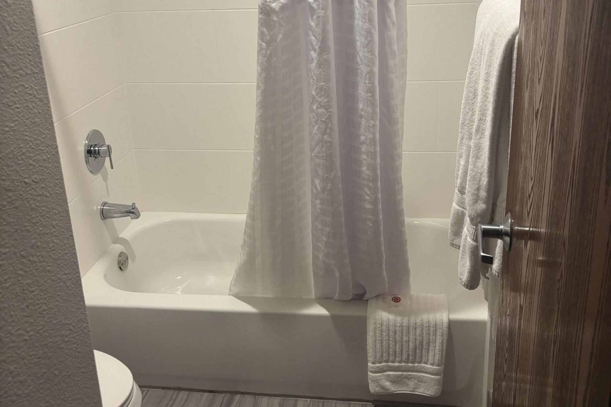 Comfort Inn & Suites ブレントウッド エクステリア 写真