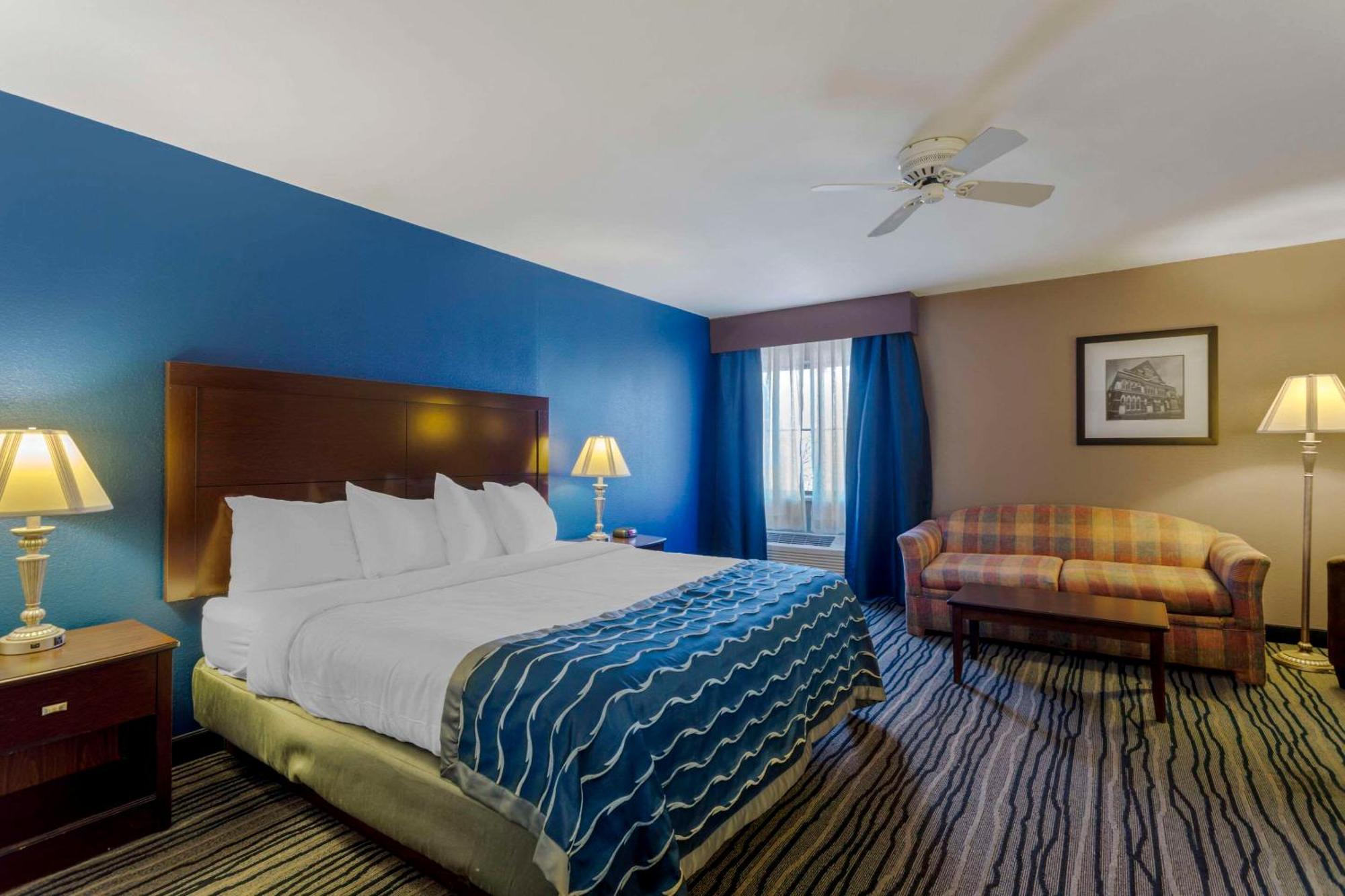 Comfort Inn & Suites ブレントウッド エクステリア 写真