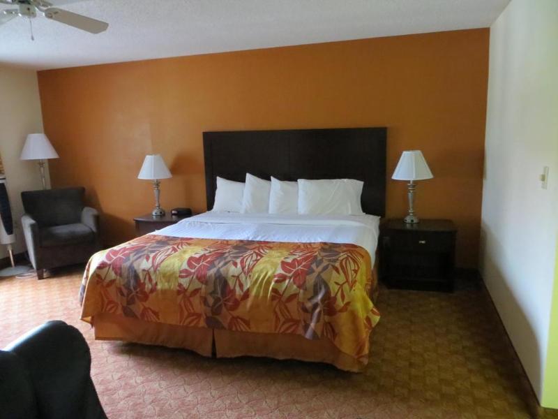 Comfort Inn & Suites ブレントウッド エクステリア 写真